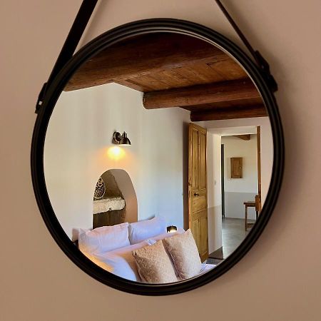 Proche Uzes Le Cocon Du Peintre Anglais Sanilhac-et-Sagries Ngoại thất bức ảnh